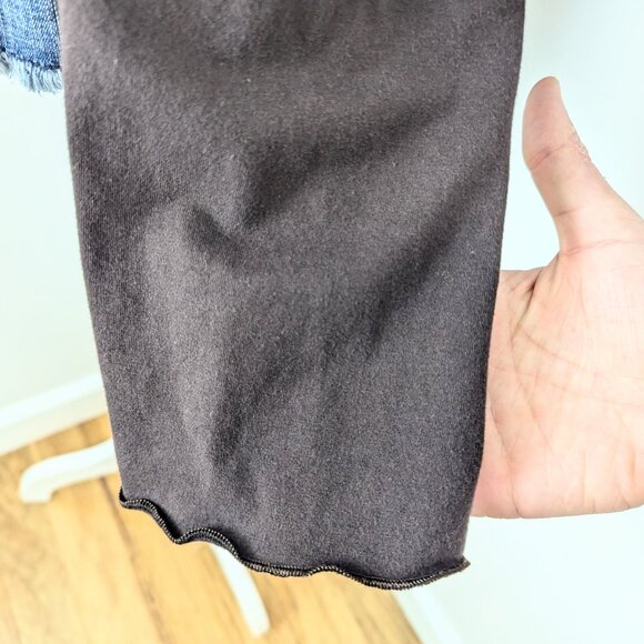 VTG 00s Y2K Old Navy Dark Brown Lettuce Hem V-Neck Long Bell Sleeve Top Sz M - Picture 5 of 6